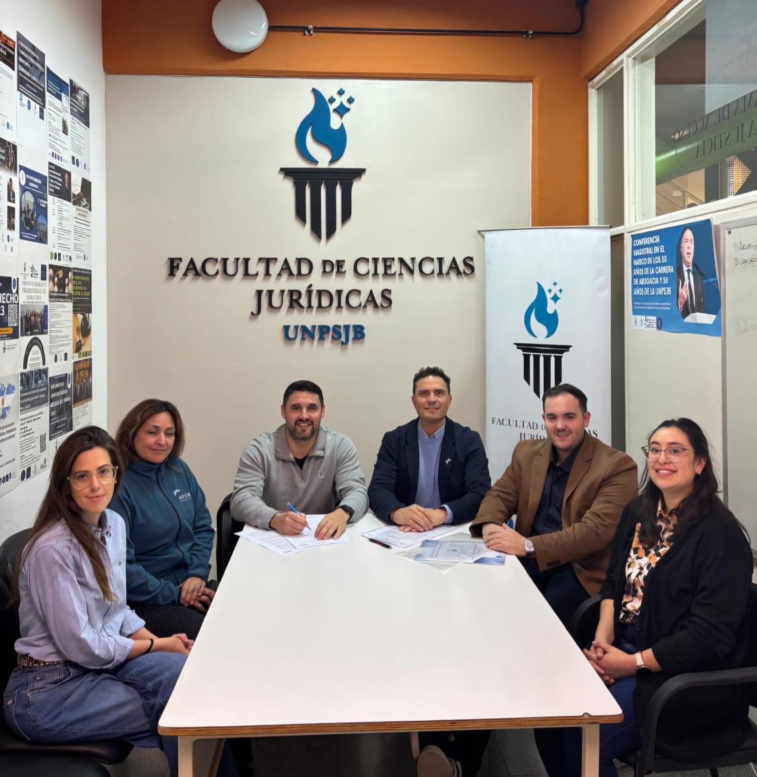 CONVENIO ENTRE LA FACULTAD DE CIENCIAS JURÍDICAS (UNPSJB) Y LA ASOCIACIÓN PERSONAL DEL INSTITUTO DE LA SEGURIDAD SOCIAL Y SEGUROS (APISSYS)