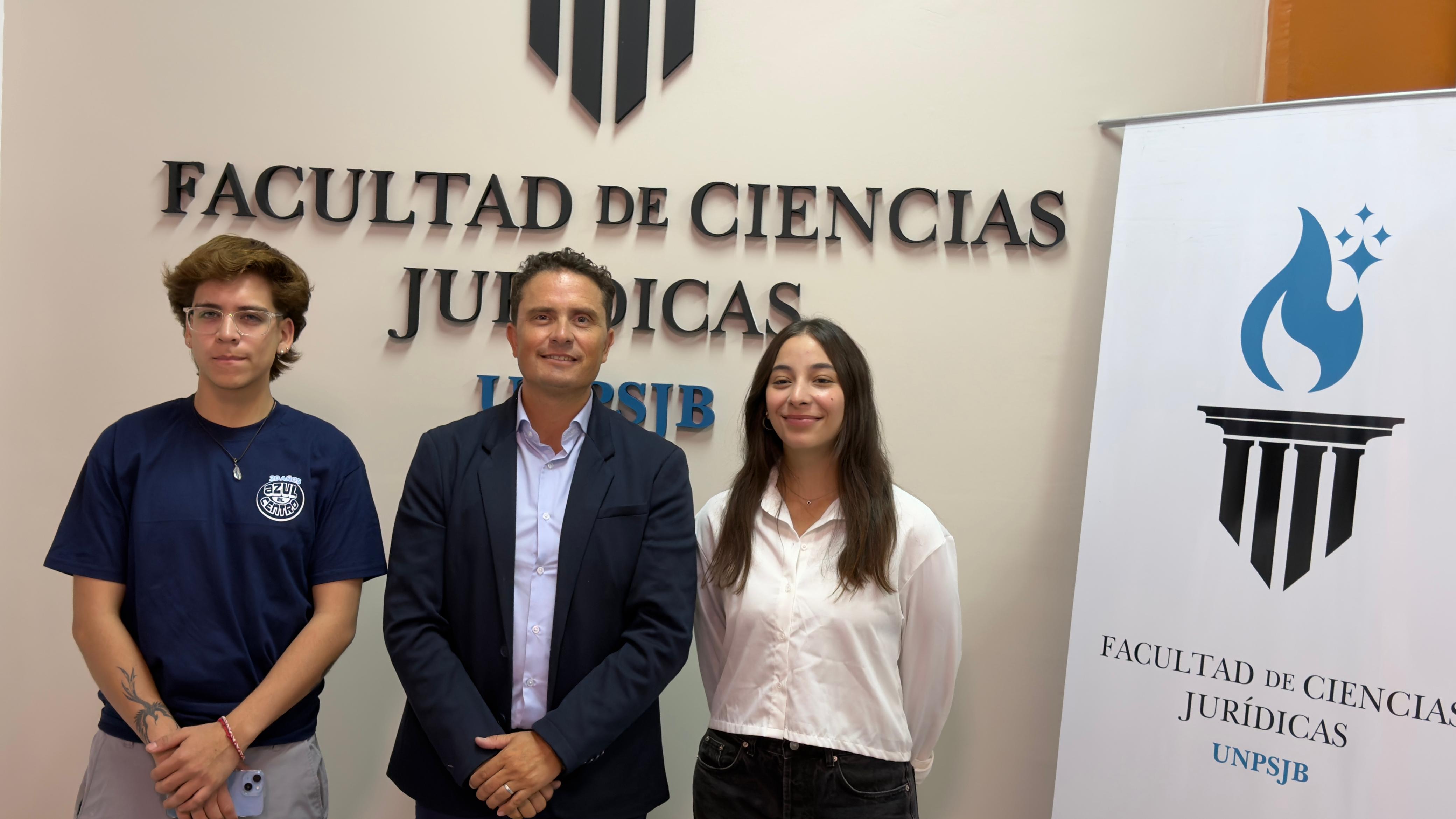 INTERCAMBIO ESTUDIANTIL ENTRE FACULTADES DE DERECHO DE UNIVERSIDADES NACIONALES