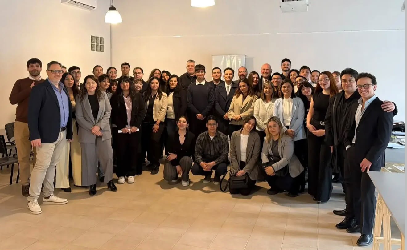 III CONCURSO DE LITIGACIÓN ADVERSARIAL INTERSEDES DE LA FCJ